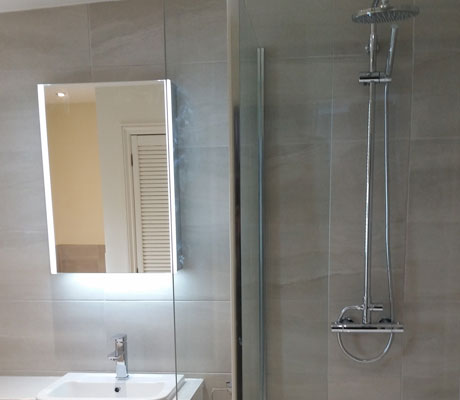 Shower Fitters Plymouth | En-suite Bathrooms | Bathroom Fitters Plymouth | Bathroom Design Plymouth