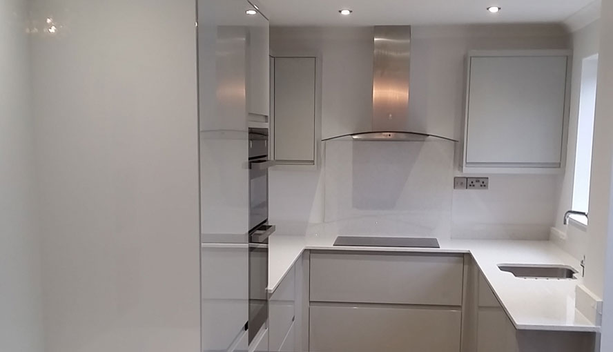 Kitchen Fitters Plymouth | Kitchen Designers Plymouth | Bathroom Fitters Plymouth | Bathroom Designers Plymouth